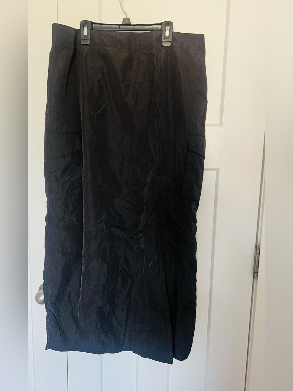 SHEIN Black Maxi Skirt with Side Pockets
